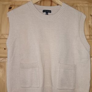 Mio Mosi Cream Sleeveless Sweater Vest